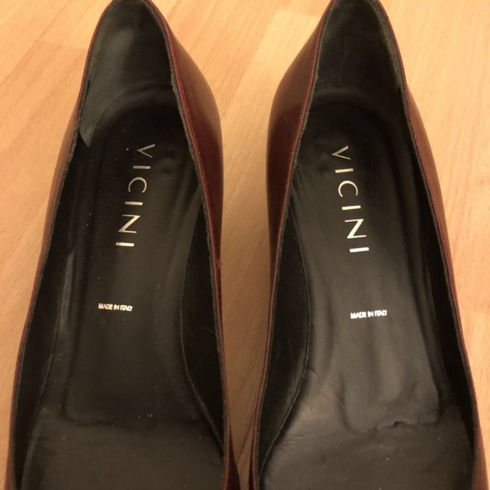 Vicini maroon red pointy toed shoes - Picture 3 of 6